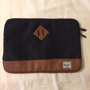 ❤️ Herschel Laptop Sleeve